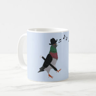 ハトが街をおもしろい歩く コーヒーマグカップ