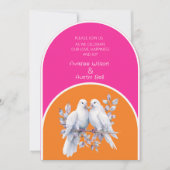 ハトとリングや輪ホットピンクとタンジェリンアーチ 招待状 (正面)