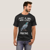 ハトの持ち主の恋人の贈り物を愛しているだけの女の子 Tシャツ (正面フル)