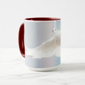 ハトの白い羽を持つ飛鳥の写真 マグカップ (正面左)