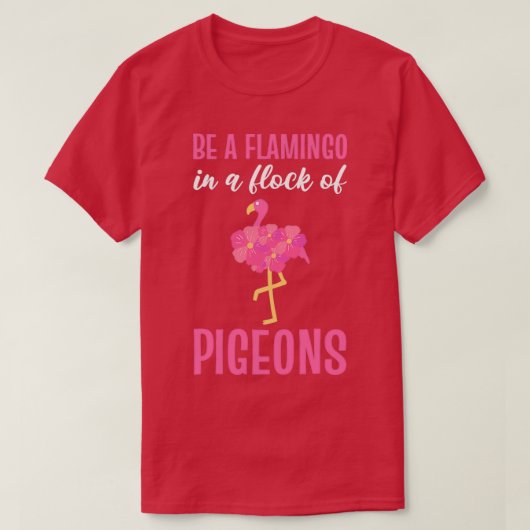 ハトの群れのフラミンゴである Tシャツ (デザイン正面)