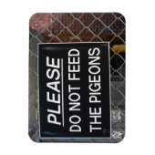 ハト食べ物を与えン・ニューヨーク市NYCは止めて マグネット (縦)