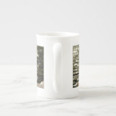 ハト ボーンチャイナマグカップ (裏面)