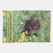 ハナビシソウパッチの写真撮影のラブラドール犬 キッチンタオル (横)