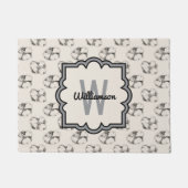 ハナミズキの花のベージュ色 パーソナライズされた ドアマット (正面)