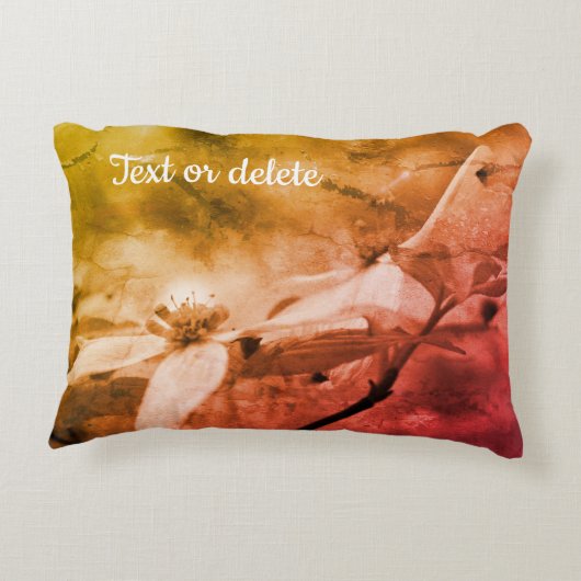 ハナミズキの花の白黒ヴィンテージ アクセントクッション (裏面)