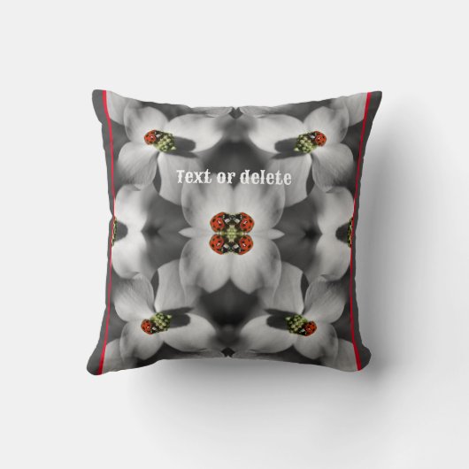 ハナミズキの花の自然パーソナライズされた クッション (裏面)