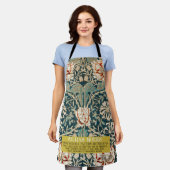 ハニーサックルパターン – ウィリアム・モリスデザイン エプロン (着用した状態)
