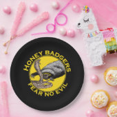 ハニーバッジャーは悪い黄色の怖い動物アートを恐れない ペーパープレート (パーティー)