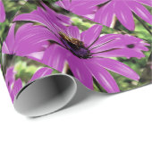 ハニービーが紫のアフリカのデイジーアート ラッピングペーパー (ロールコーナー)