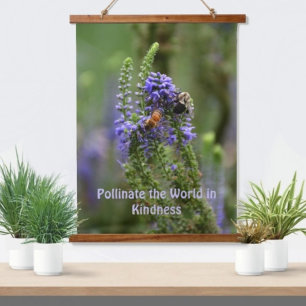 ハニービーとマルハナバチの紫の花の写真の花模様 吊り下げ型タペストリー