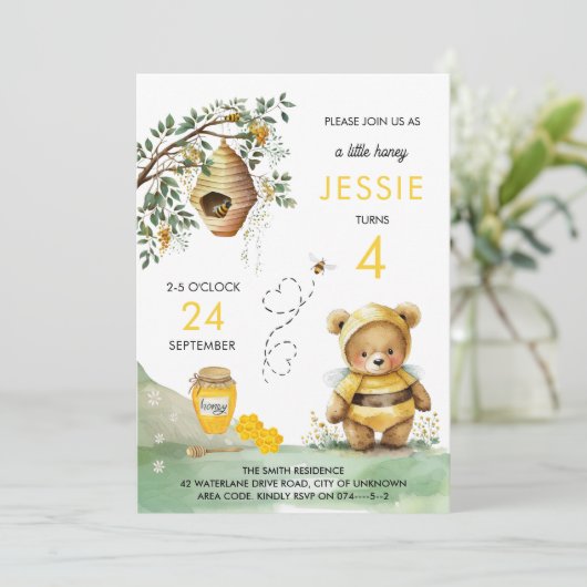 ハニービーと可愛いベアーウォーター子供の誕生日 招待状 (スタンド正面)
