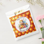 ハニービーをテーマにした女の子の赤ちゃんシャワーパーソナライズされた フェイバーバッグ (封をした状態)