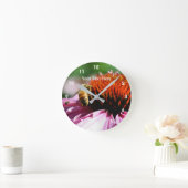 ハニービーオンピンクデイジーフラワー自然 ラウンド壁時計 (ホーム)