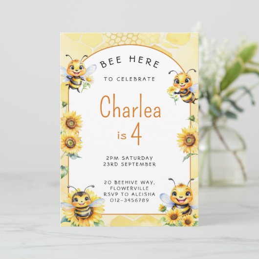 ハニービー4歳の誕生日 招待状 (スタンド正面)