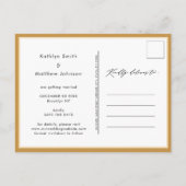 ハニー金ゴールドモダンスクリプト結婚式の日付を保存 案内ポストカード (裏面)