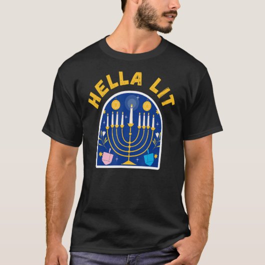 ハヌカリット(ユダヤ教)メノラー Tシャツ (正面)