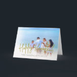 ハヌカー家族フォトラブライトグリーティング カード<br><div class="desc">ハヌカー挨拶カードデザインはモダン、金ゴールド色の文字を特徴この写真は家族や個人的な写真のために簡単に変更される。自分の名カスタマイズ前で簡単に個人カードを削除したり、名前を完全に削除。</div>