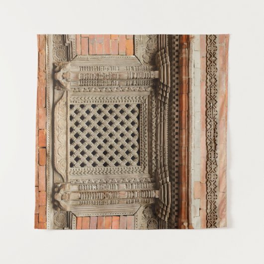 ハヌマンのナサンチョークコートヤードの古窓 タペストリー (正面(横))