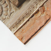 ハヌマンのナサンチョークコートヤードの古窓 フリースブランケット (角)