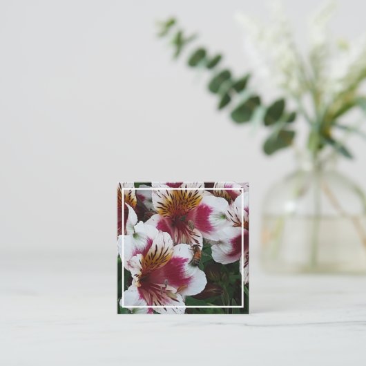 ハネビーとアルストロメリアスのエンクロージャカード エンクロージャーカード (スタンド正面)