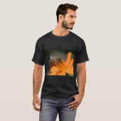 ハネビー&コスモスフラワー自然 Tシャツ (正面フル)