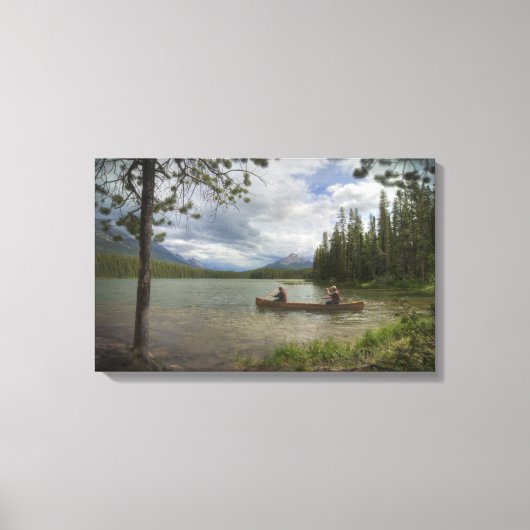 ハネムーン湖でカヌー キャンバスプリント (正面)