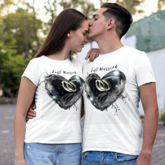ハネムーン結婚のリングや輪がハート型に Tシャツ