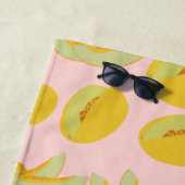 ハネ露メロンフルーツパターン ビーチタオル (インサイチュ)