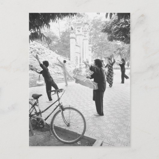 ハノイ・ベトナムHoan Kiemによる朝の抜粋 ポストカード (正面)