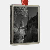 ハバナのキャピトル建物ドームのインフラレッド メタルオーナメント (右)