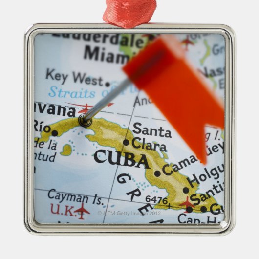 ハバナ、地図、クローズアップのキューバに置かれるピンの地図を描いて下さい メタルオーナメント (正面)