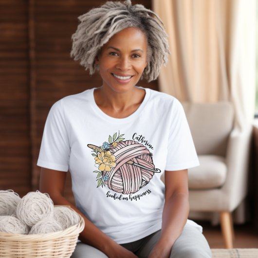 ハピネス・クロシェ好きパーソナライズされたに夢中 Tシャツ