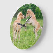 ハフリンジャー馬かわいい人馬の飼育 ラージ壁時計 (傾斜)