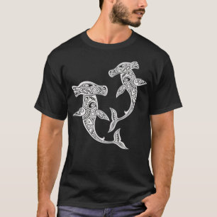 ハマーヘッドシャークポリネシアアートマオリハワイトロピ Tシャツ