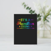 ハミルトンあるある、あなたにはわからない ポストカード (スタンド正面)