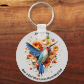 ハミングバードを愛する女の子が名前をカスタマイズ キーホルダー (正面)