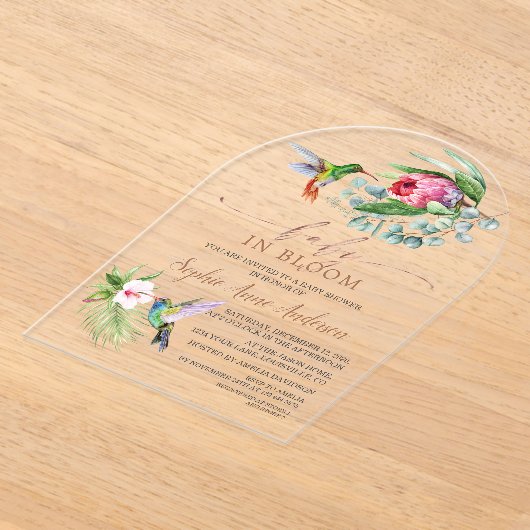 ハミングバードトロピカルフラワーズガールベビーイン開花 アクリル招待状 (レイダウン)