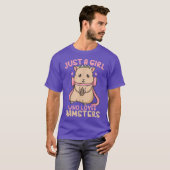 ハムスターがただひたすら大好きな女の子 Tシャツ (正面フル)