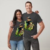 ハムスターマウンテンバイク/バイクもしくは自転車に乗る人ハムスターTシャツ Tシャツ (ユニセックス)