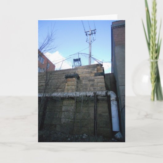 "ハムズ醸造所の古い壁" 快復祝いカード カード (正面)