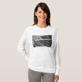 ハリウッド、カリフォルニアCahuengaのパスの高速道路の眺め Tシャツ (正面フル)