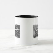 ハリウッド、CAクーエンガパスフリーウェイビュー マグカップ (中央)