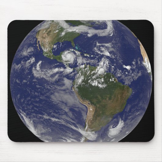 ハリケーンディーンがユカタン半島に接近 マウスパッド (正面)