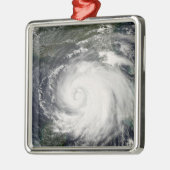 ハリケーン4 メタルオーナメント (左)