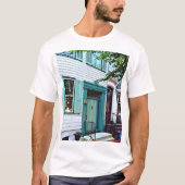 ハリスバーグPA -建物とグリーンドア Tシャツ (正面)