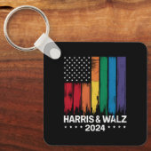ハリスワルツ2024選挙ゲイティム・ワルツLGBTQ キーホルダー (正面)