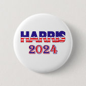 ハリス2024民主党米国国旗の文字バッジ 缶バッジ (正面)