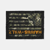 ハリス2024米国大統領カモフラージュDudes Walz Wa フリースブランケット (正面(横))