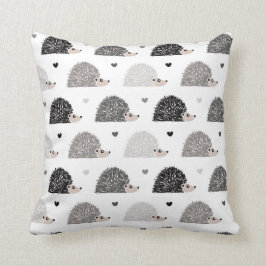 ハリネズミおよびハート クッション